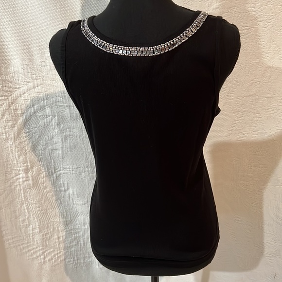 Faith Resortwear sweater set, size medium - Picture 13 of 16